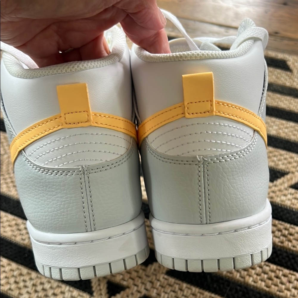 Like New Nike Dunk Highs - Picture 6 of 11